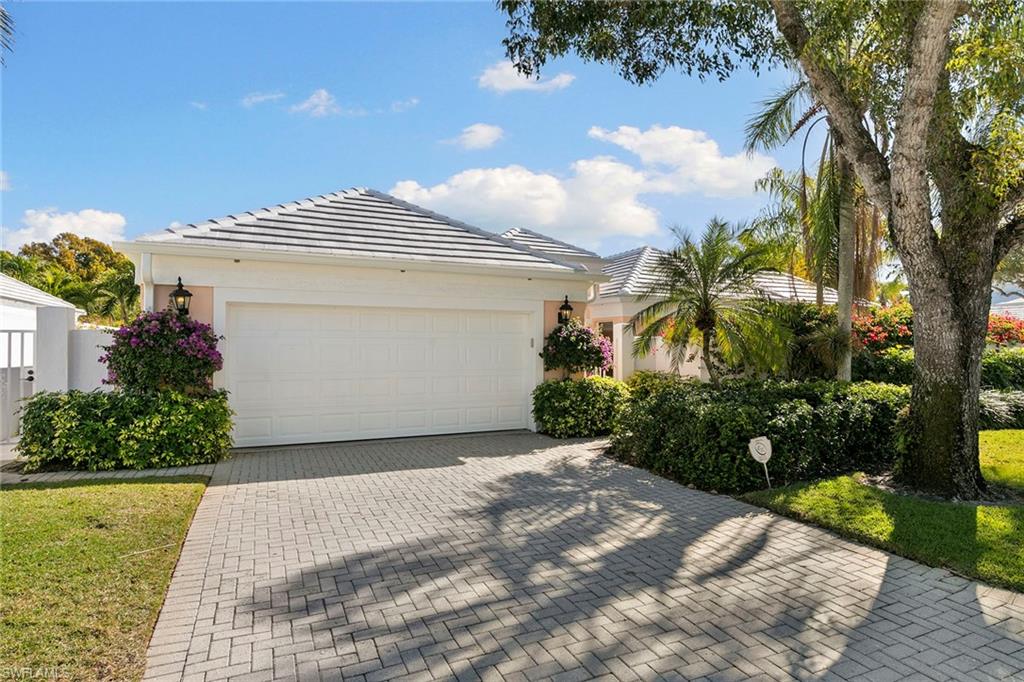 831 Rue Deville, Unit 2 Naples, FL 34108 - Photo 41 of 43