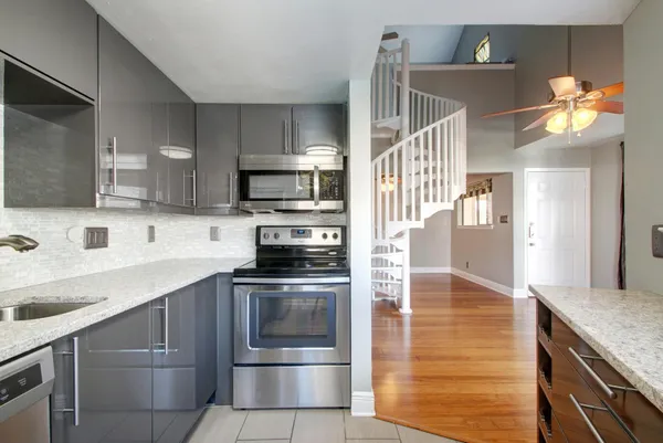 $1,090 | 2500 Burleson Road, Unit 319, Austin, TX 78741