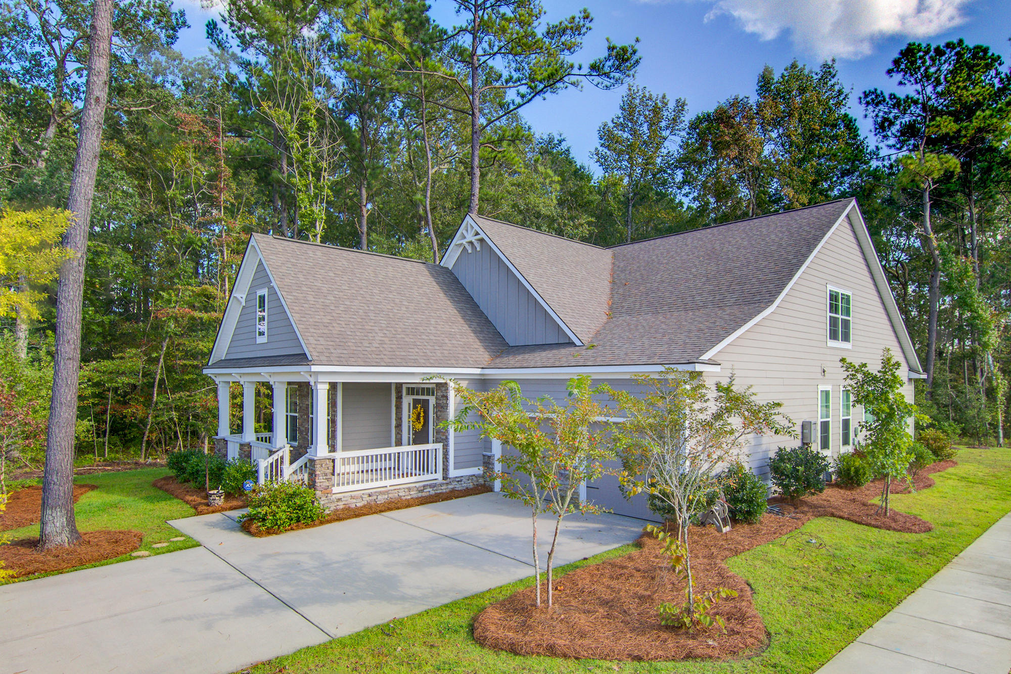 213 Ribbon Road Summerville, SC 29483 - Photo 2 of 39 1