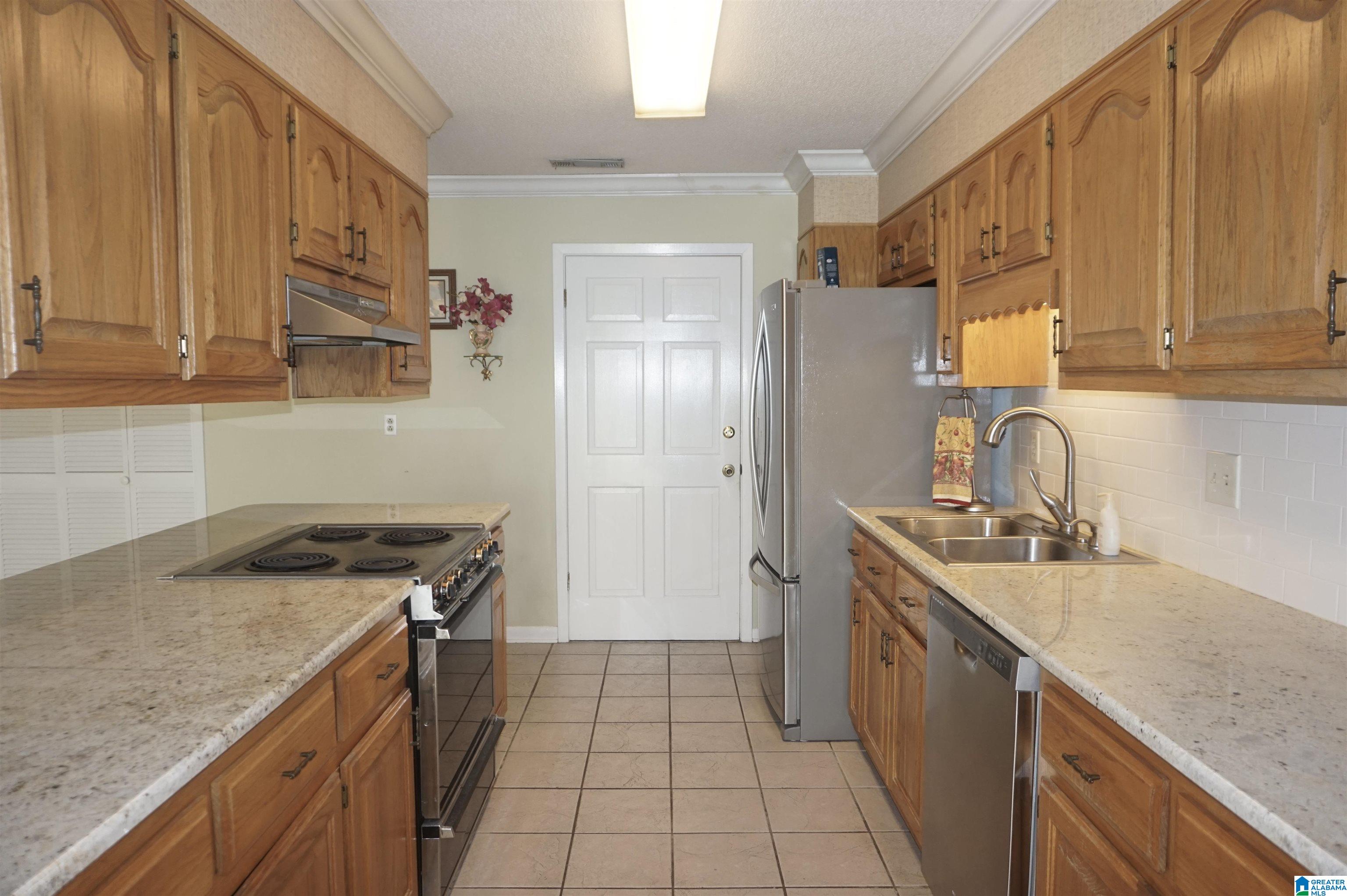1015 Southwest Edwardian Way, Unit 1015 Cullman, AL 35055 - Photo 17 of 43
