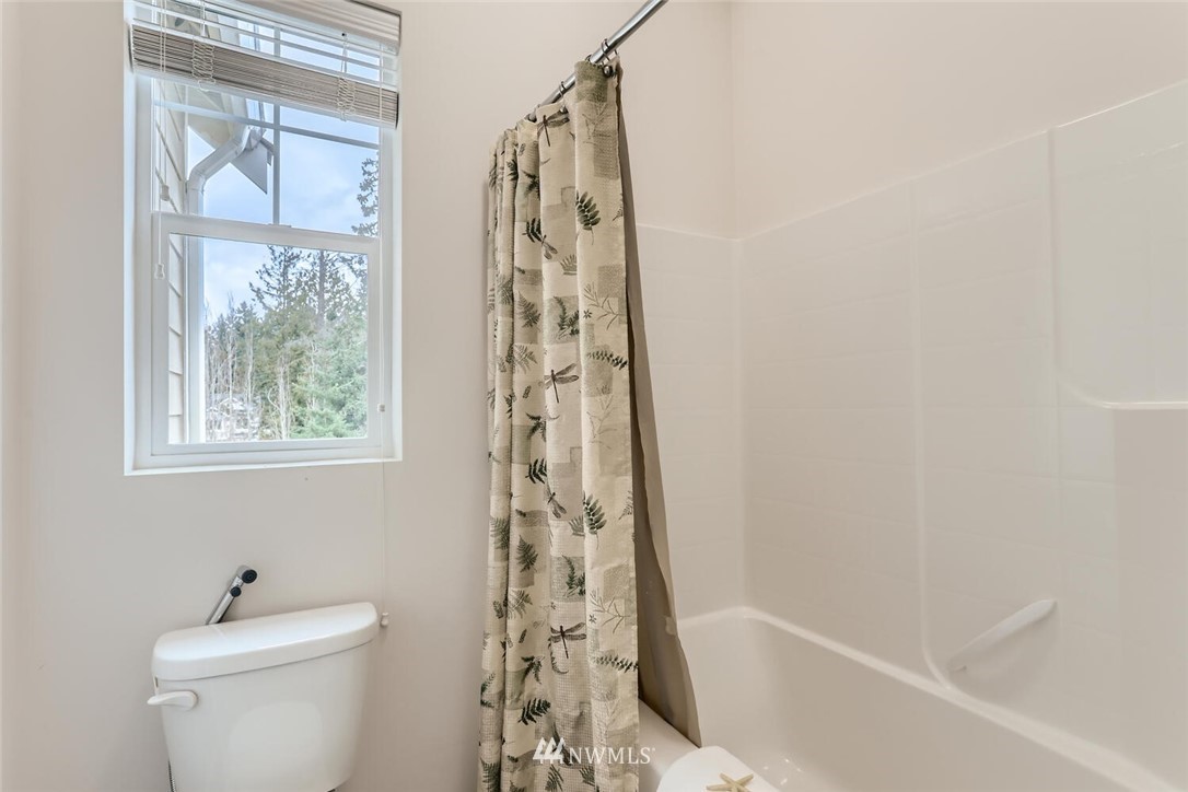 19814 37th Drive Southeast Bothell, WA 98012 - Photo 25 of 40 Gallery Image 25