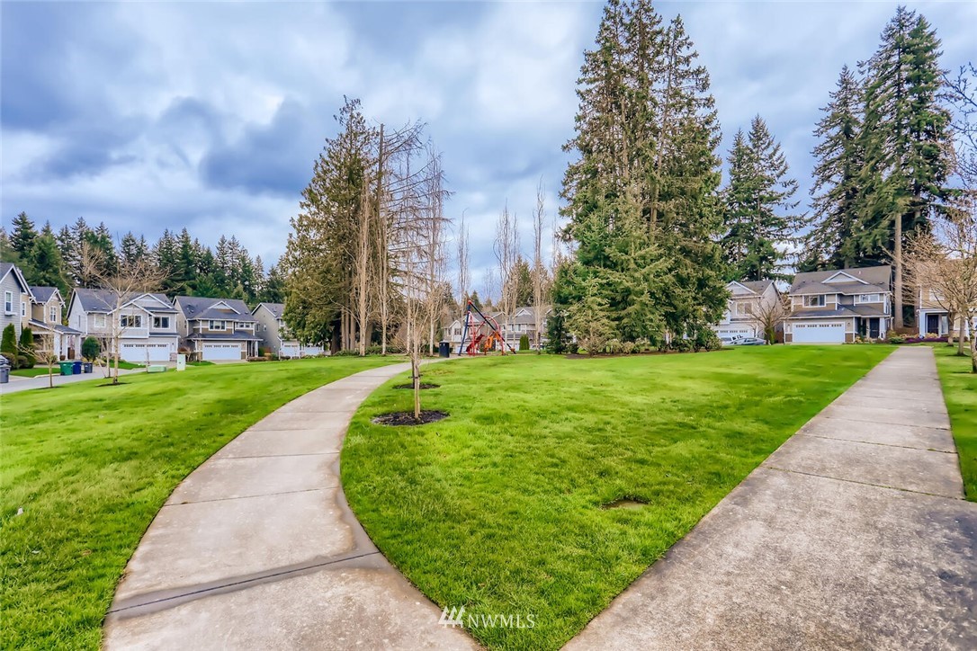 19814 37th Drive Southeast Bothell, WA 98012 - Photo 38 of 40 Gallery Image 38