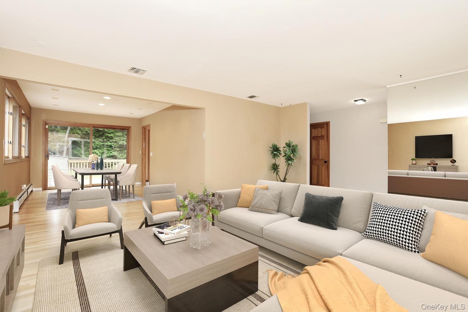 160 Pascack Road Chestnut Ridge, NY 10965 - Photo 4 of 34 Virtually Staged