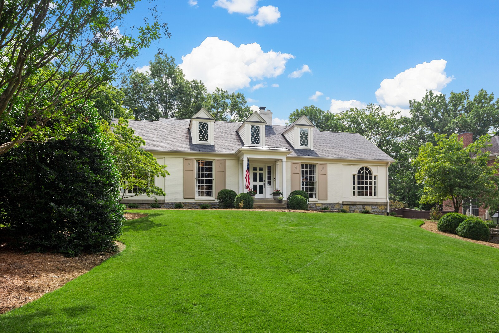 4310 Estes Road Nashville, TN 37215 - Photo 2 of 52 Gallery Image 2