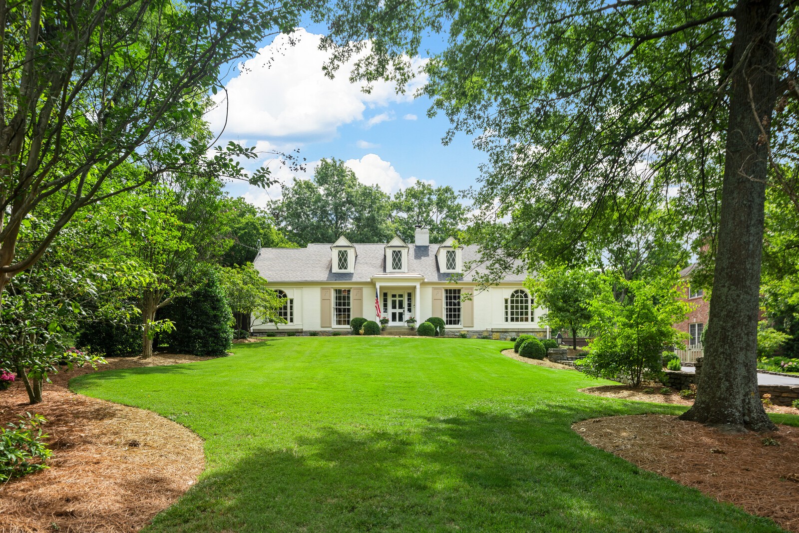 4310 Estes Road Nashville, TN 37215 - Photo 3 of 52 Gallery Image 3