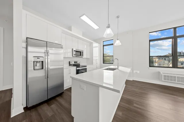 $4,000 | 121 34th Street, Unit 516, Union City, NJ 07087