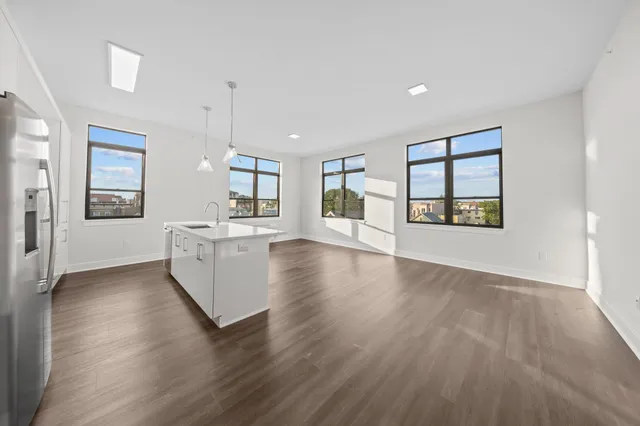 $4,000 | 121 34th Street, Unit 516, Union City, NJ 07087