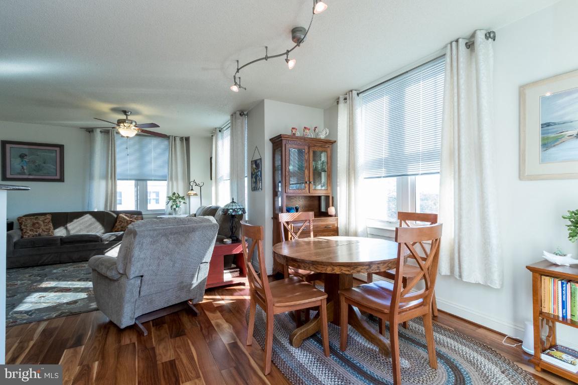 11760 Sunrise Valley Drive, Unit 301 Reston, VA 20191 - Photo 12 of 44 Dining