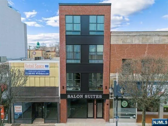 $2,375 | 491 Broadway, Unit 402, Bayonne, NJ 07002