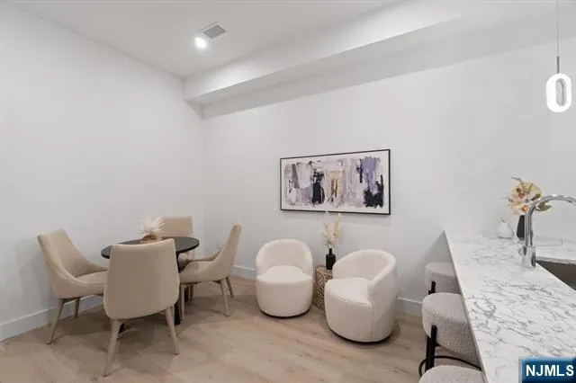 $2,375 | 491 Broadway, Unit 402, Bayonne, NJ 07002