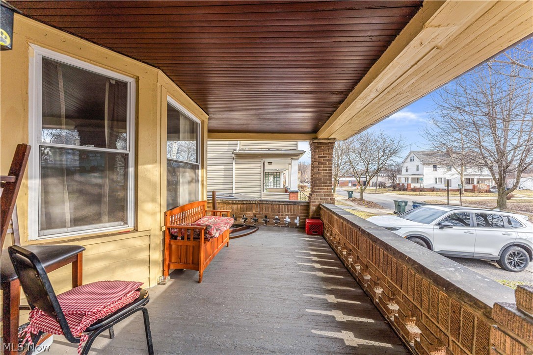 860 Greyton Road Cleveland Heights, OH 44112 - Photo 3 of 31 View of patio / terrace with a porch