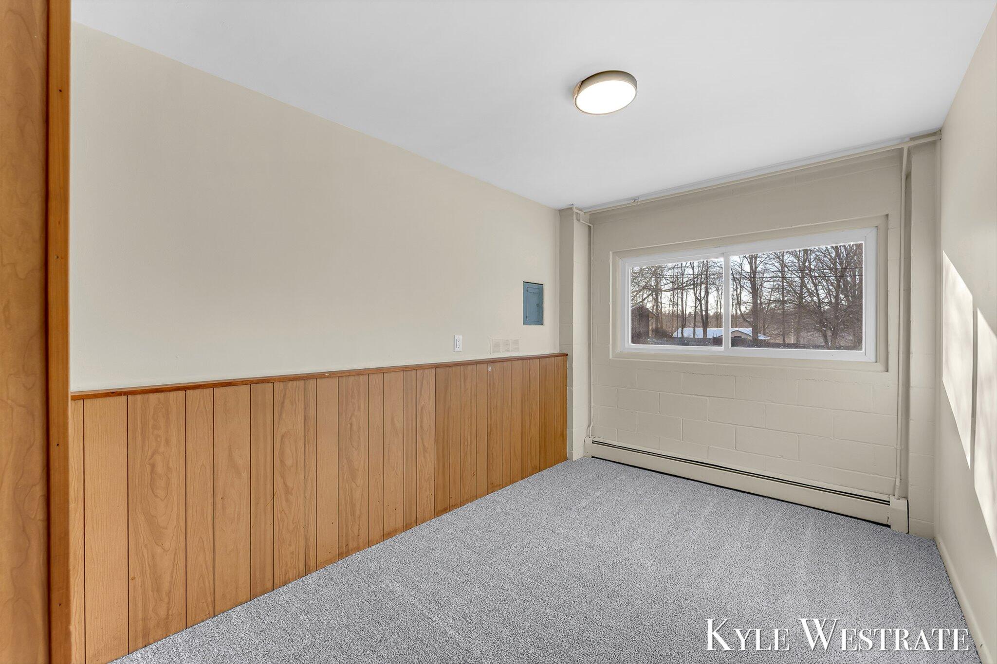 918 South Broas Street Belding, MI 48809 - Photo 22 of 29 22-AIV00280