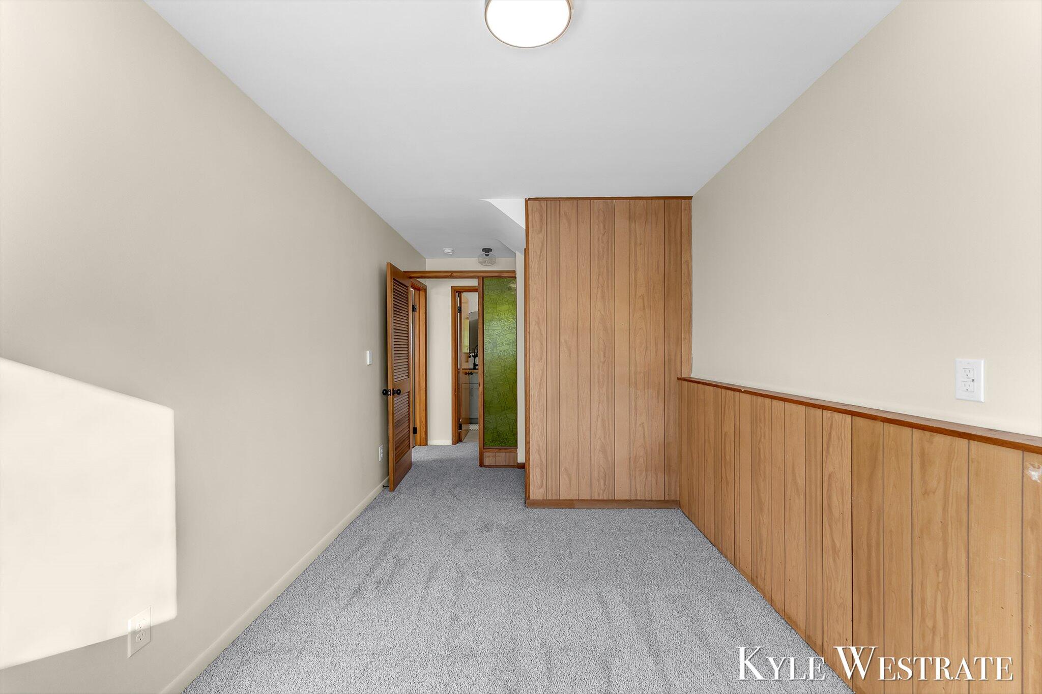 918 South Broas Street Belding, MI 48809 - Photo 23 of 29 24-AIV00285