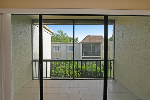 $169,900 | 3282 South Semoran Boulevard, Unit 22, Orlando, FL 32822