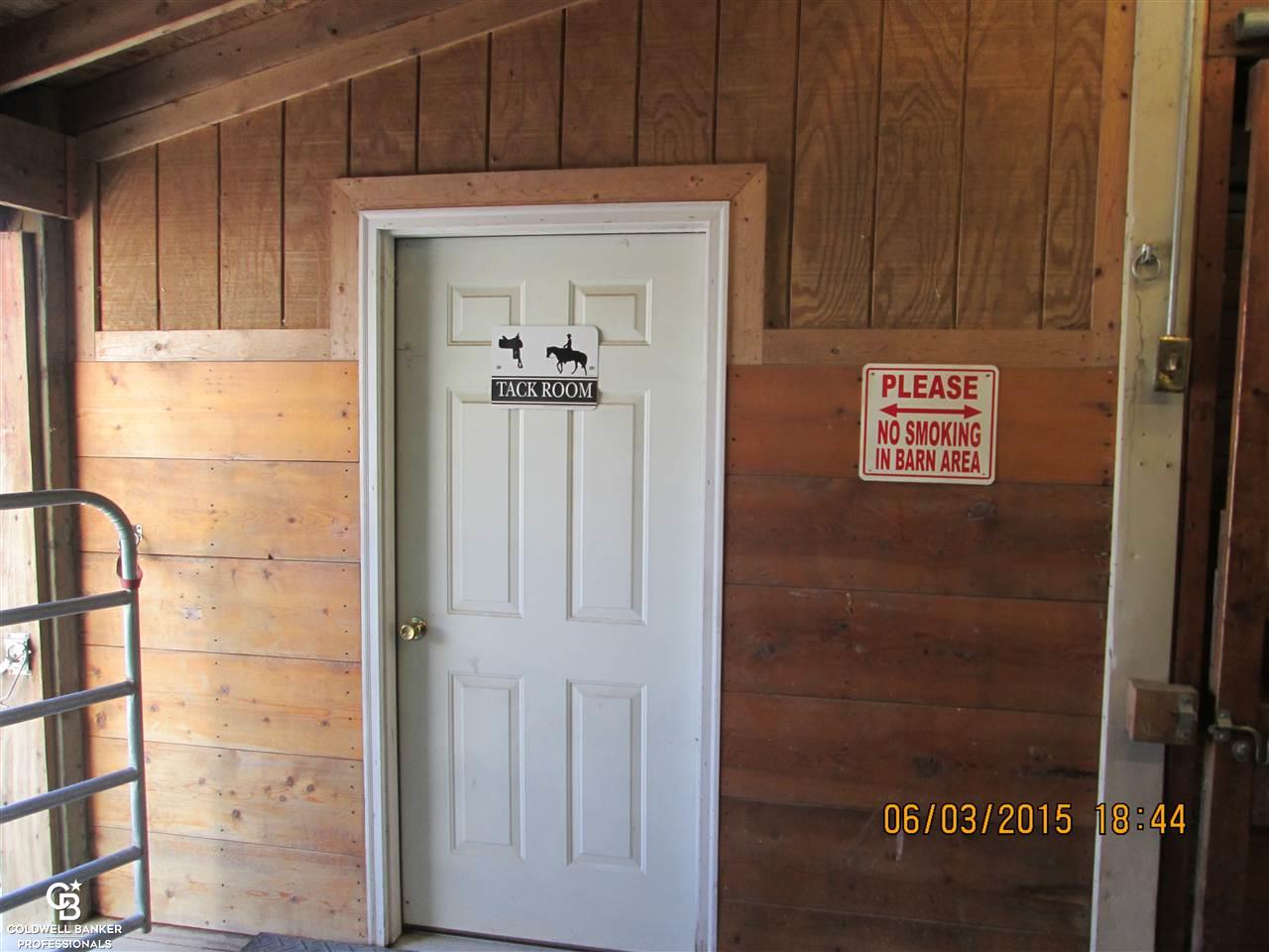 8393 Frith Road Columbus, MI 48063 - Photo 70 of 98 31291431-69.JPG