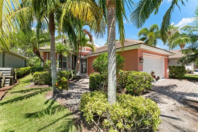 $497,500 | 3676 Northwest Deer Oak Drive, Jensen Beach, FL 34957