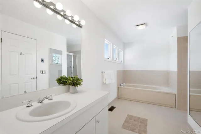 $925,000 | 39 Alex Drive, White Plains, NY 10605