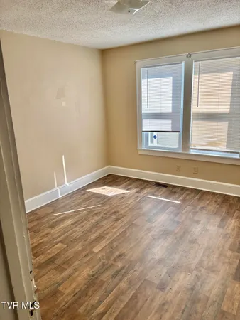 $1,400 | 1257 East Center Street, Unit 16, Kingsport, TN 37660