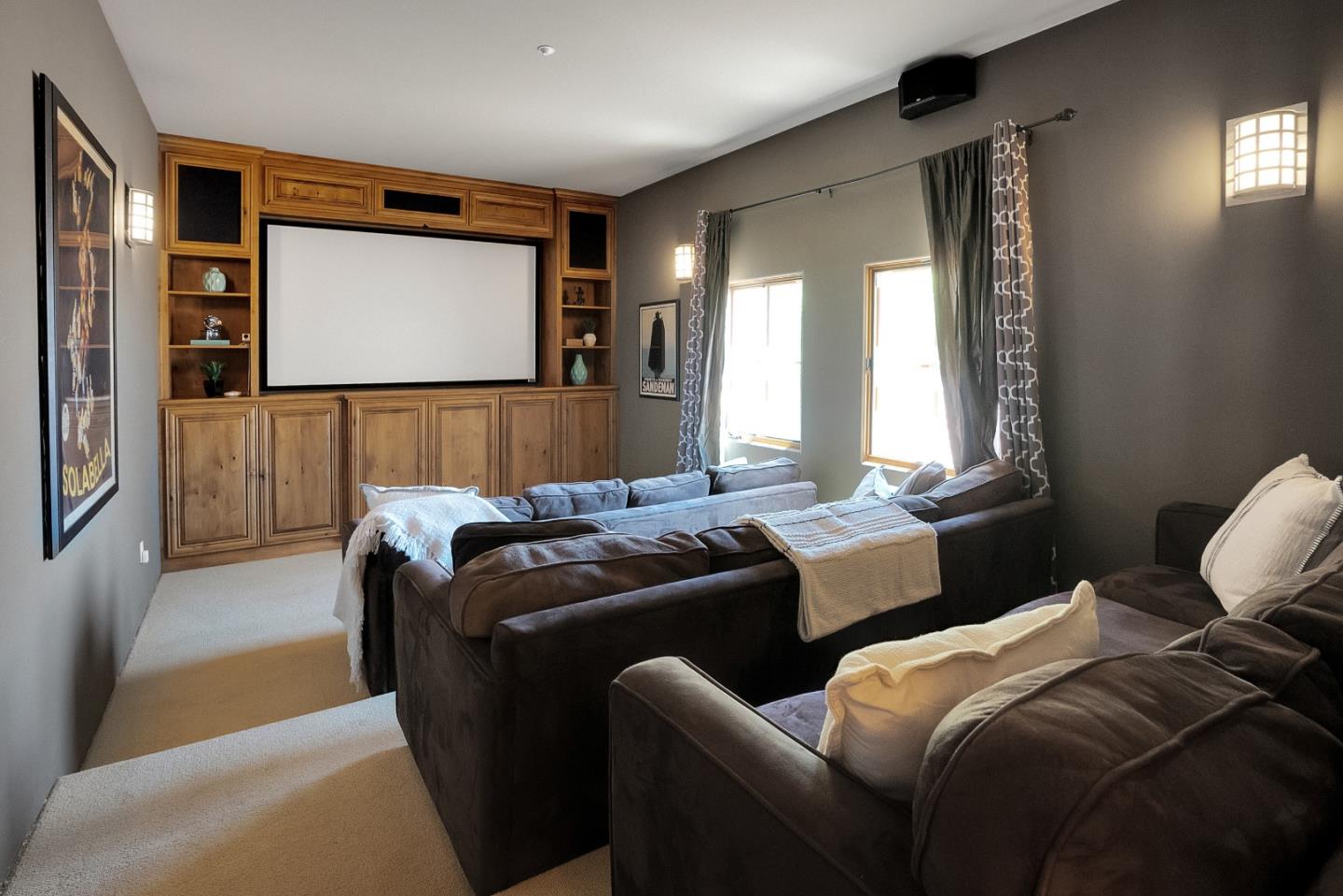 3030 Pleasant Valley Road Aptos, CA 95003 - Photo 49 of 70 a hotel room with two beds and a large window