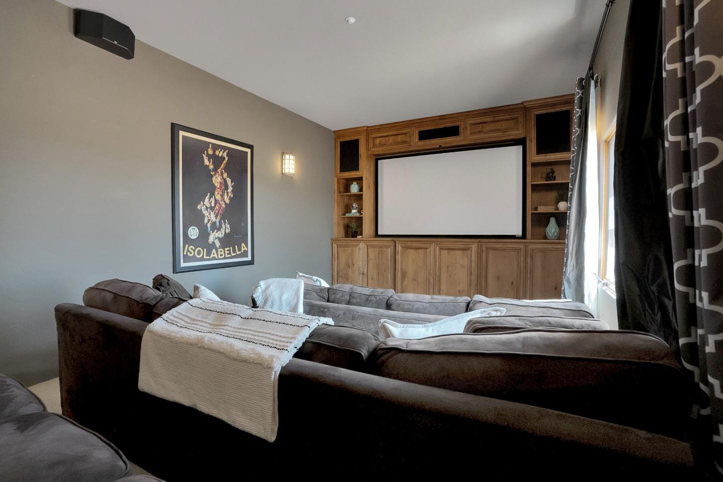 3030 Pleasant Valley Road Aptos, CA 95003 - Photo 50 of 70 a bedroom with a bed and a window