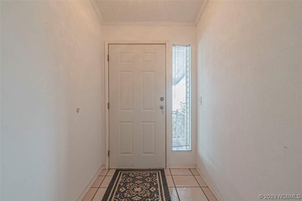 333 Schooner Avenue Edgewater, FL 32141 - Photo 8 of 31 a view of an empty room