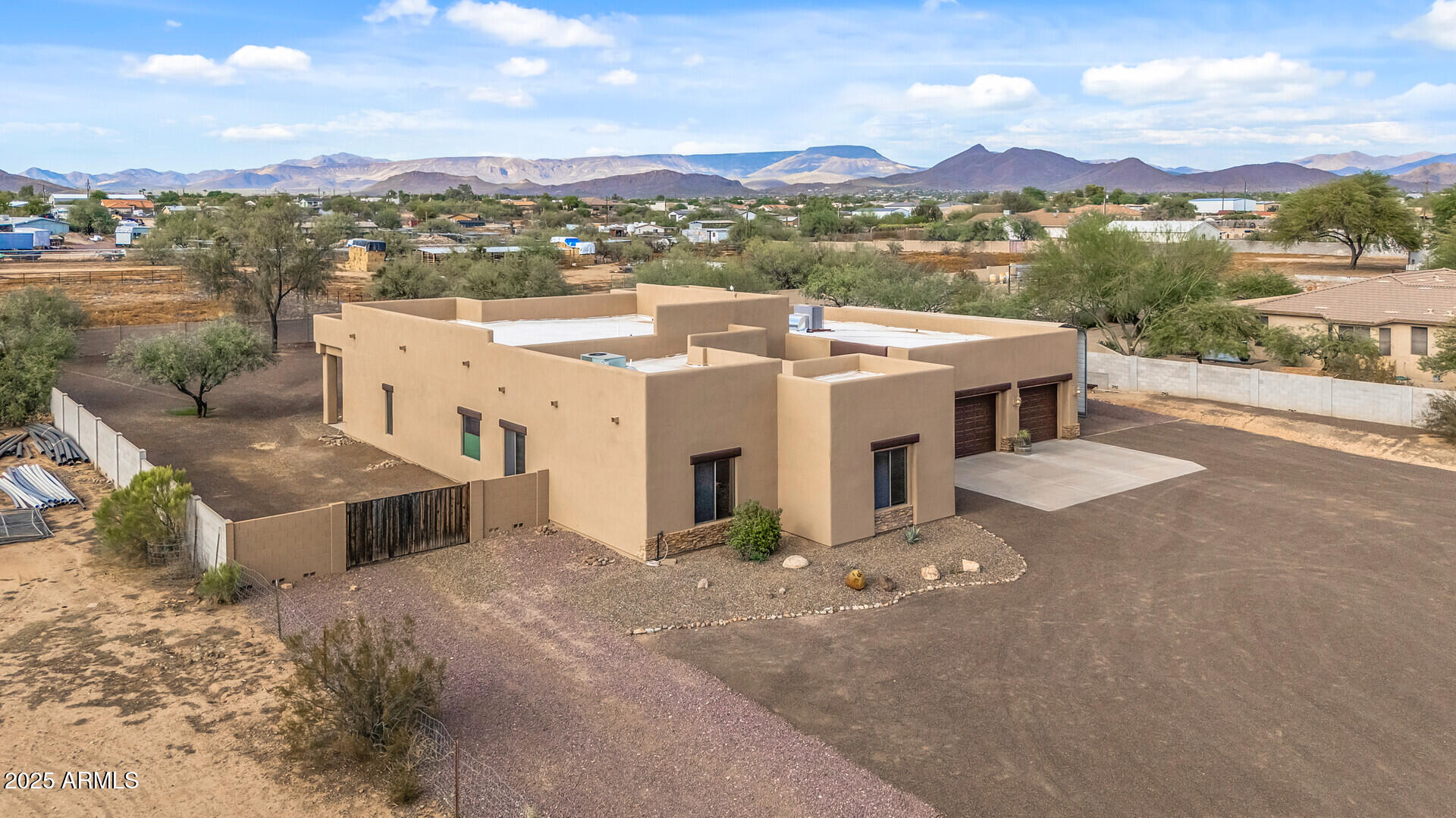 1744 West Maddock Road Phoenix, AZ 85086 - Photo 63 of 71 78_1744_W_Maddock78_mls