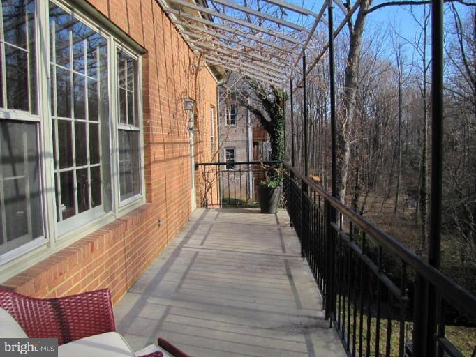 1613 Brookside Road McLean, VA 22101 - Photo 13 of 18 Deck