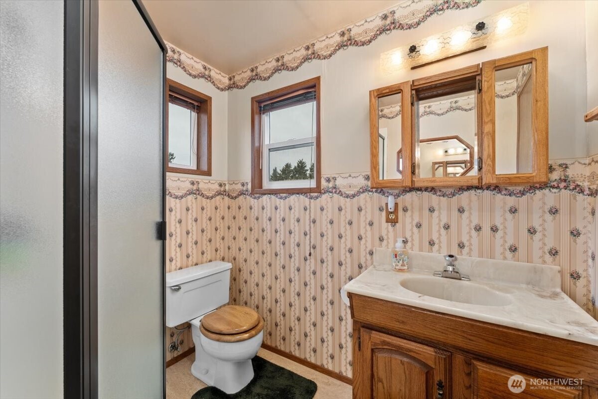 1202 Fifth Street Wenatchee, WA 98801 - Photo 15 of 23