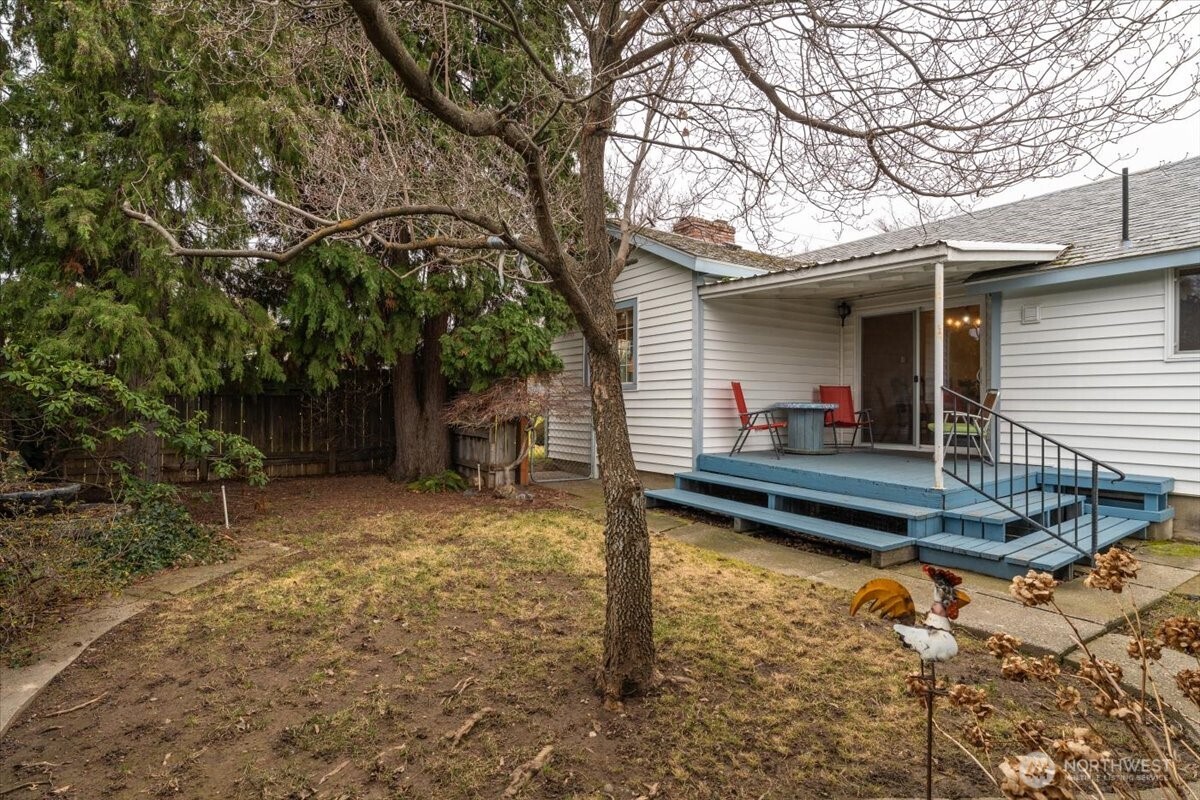 1202 Fifth Street Wenatchee, WA 98801 - Photo 17 of 23