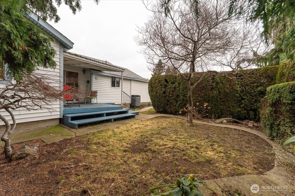 1202 Fifth Street Wenatchee, WA 98801 - Photo 18 of 23