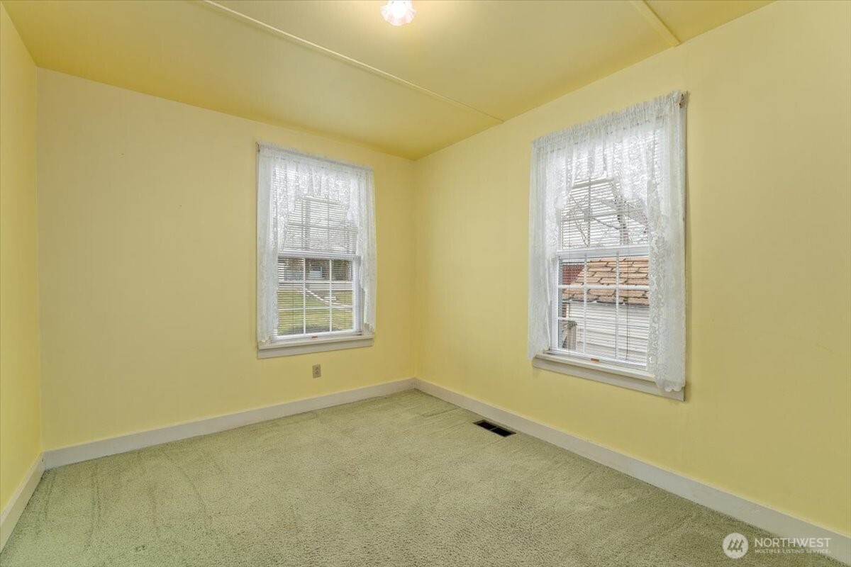 1202 Fifth Street Wenatchee, WA 98801 - Photo 8 of 23