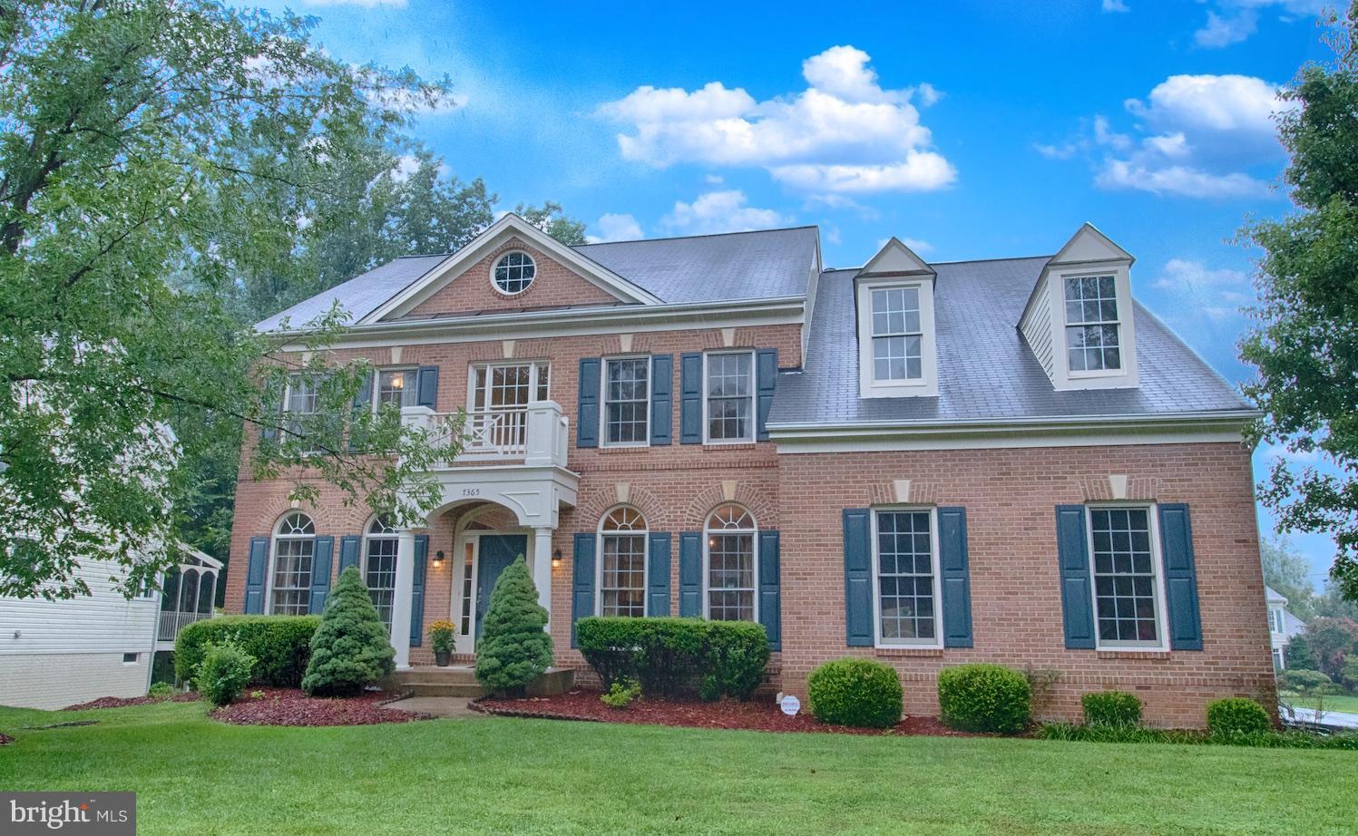 7365 Hunters Oak Court Springfield, VA 22150 - Photo 3 of 27 Exterior (Front)