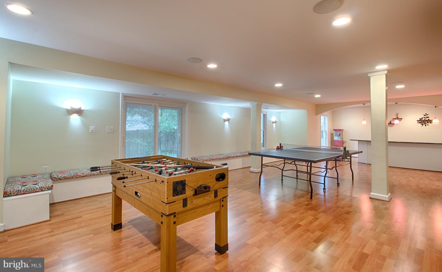 7365 Hunters Oak Court Springfield, VA 22150 - Photo 21 of 27 Rec Room