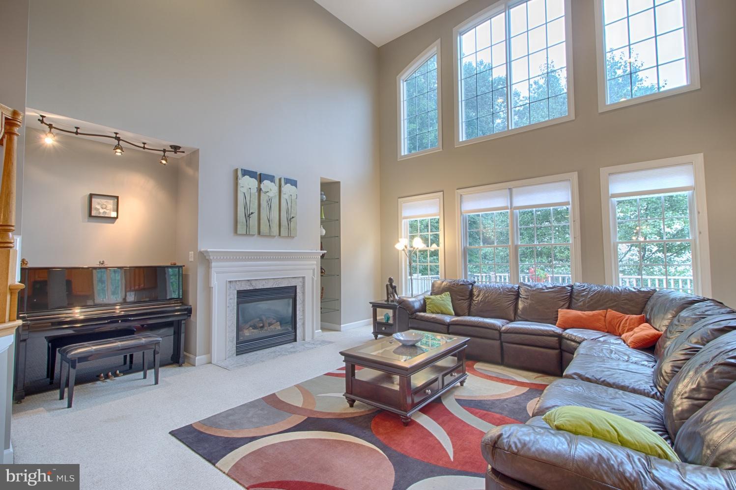 7365 Hunters Oak Court Springfield, VA 22150 - Photo 9 of 27 Family Room