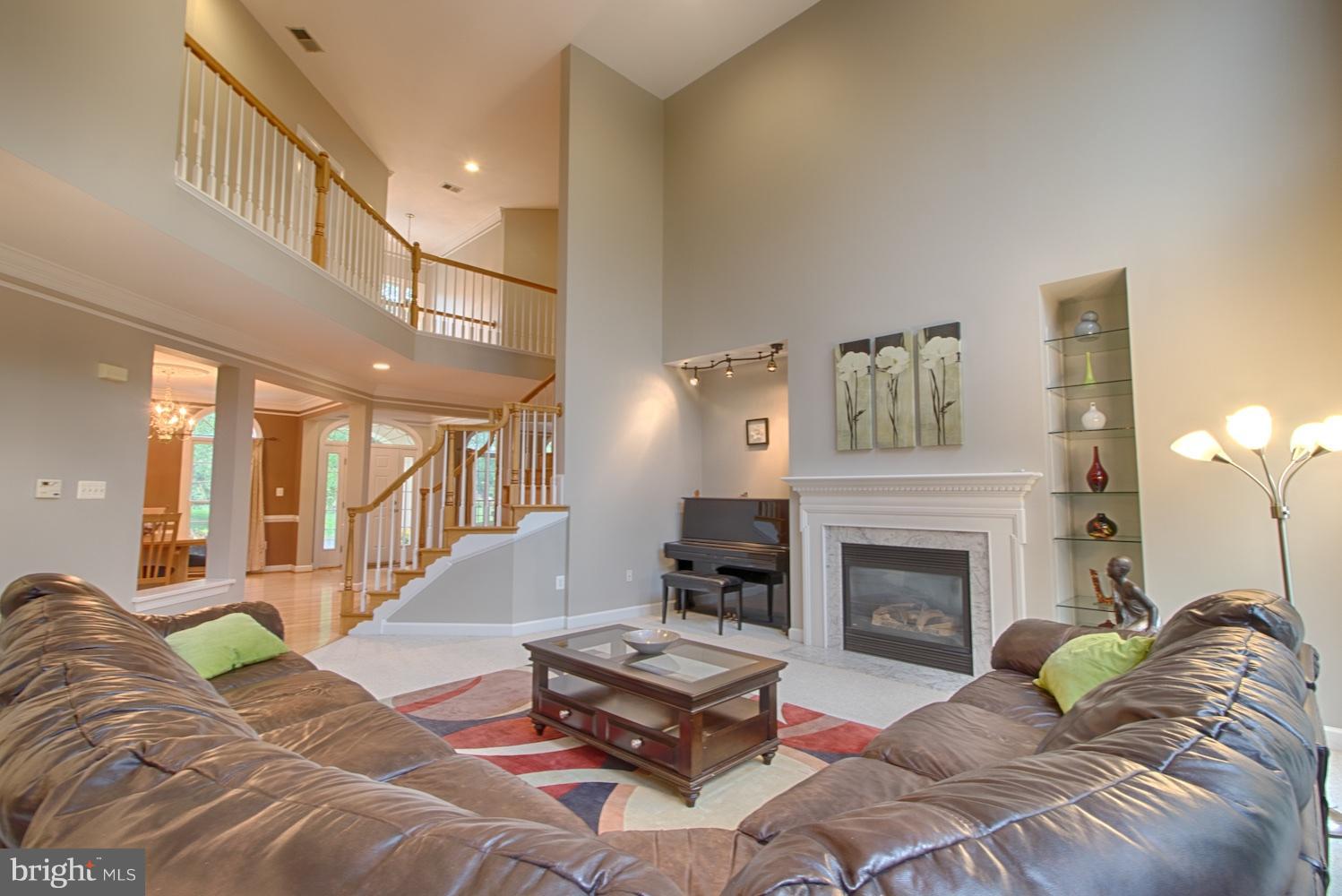 7365 Hunters Oak Court Springfield, VA 22150 - Photo 10 of 27 Family Room Alt View