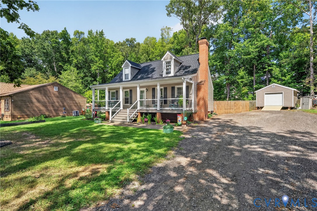 7248 Full Rack Drive Midlothian, VA 23112 - Photo 2 of 36 Cottage-style residence featuring a covered front