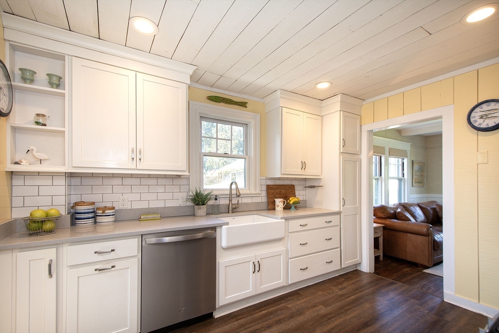 27 Standish Road Duxbury, MA 02332 - Photo 12 of 40 Gallery Image 12