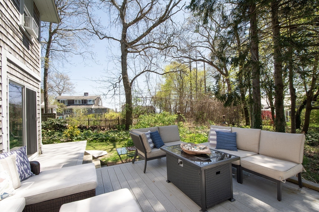 27 Standish Road Duxbury, MA 02332 - Photo 18 of 40 Gallery Image 18