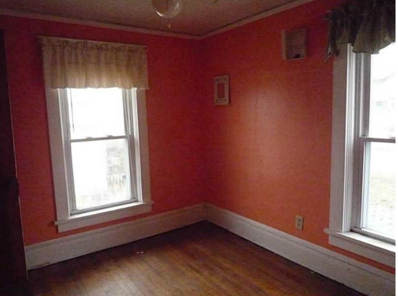1008 Main Street Center Point, IA 52213 - Photo 4 of 12 Gallery Image 4