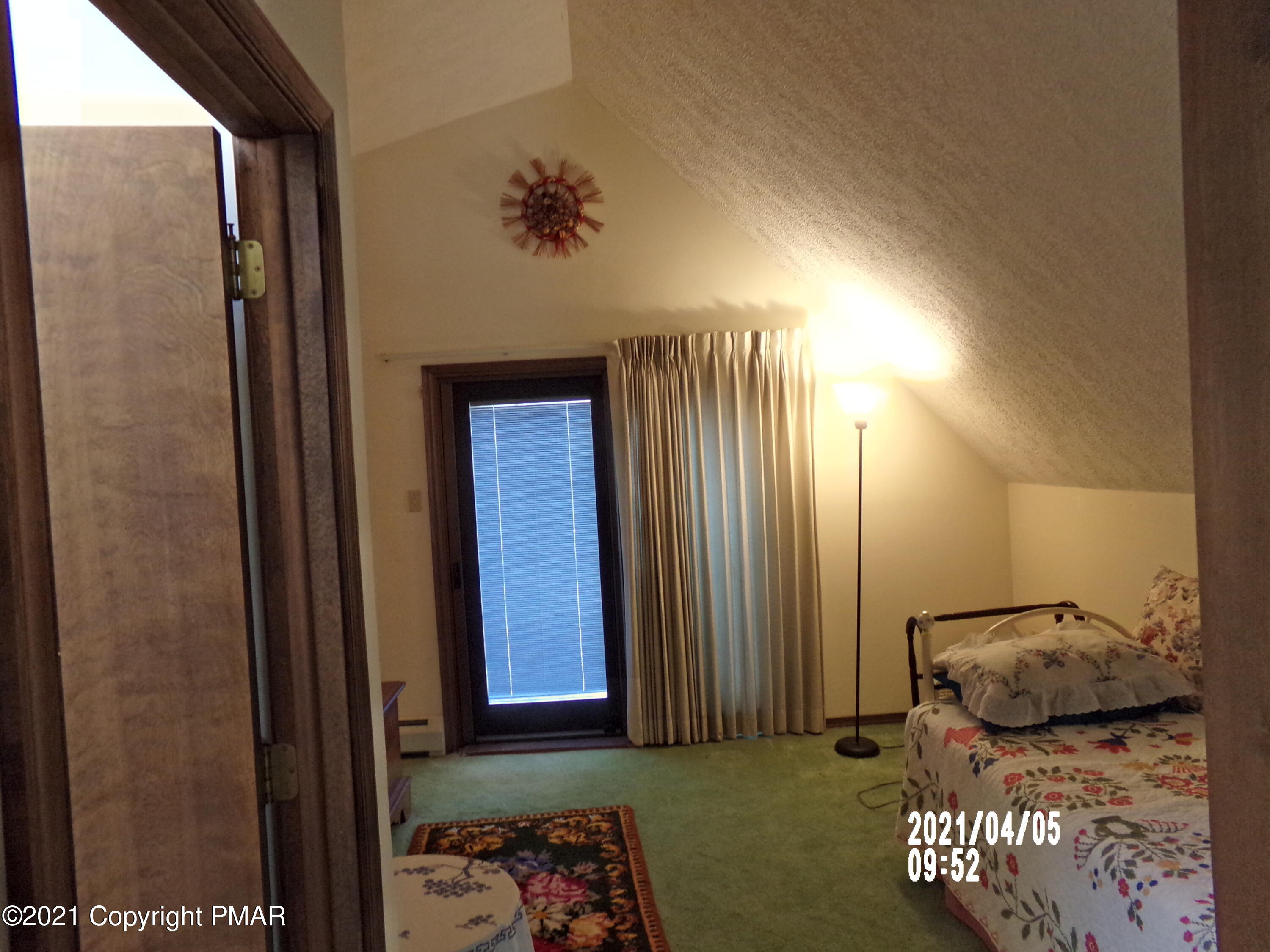 187 King Arthur Road Blakeslee, PA 18610 - Photo 28 of 37 Master Suite 1