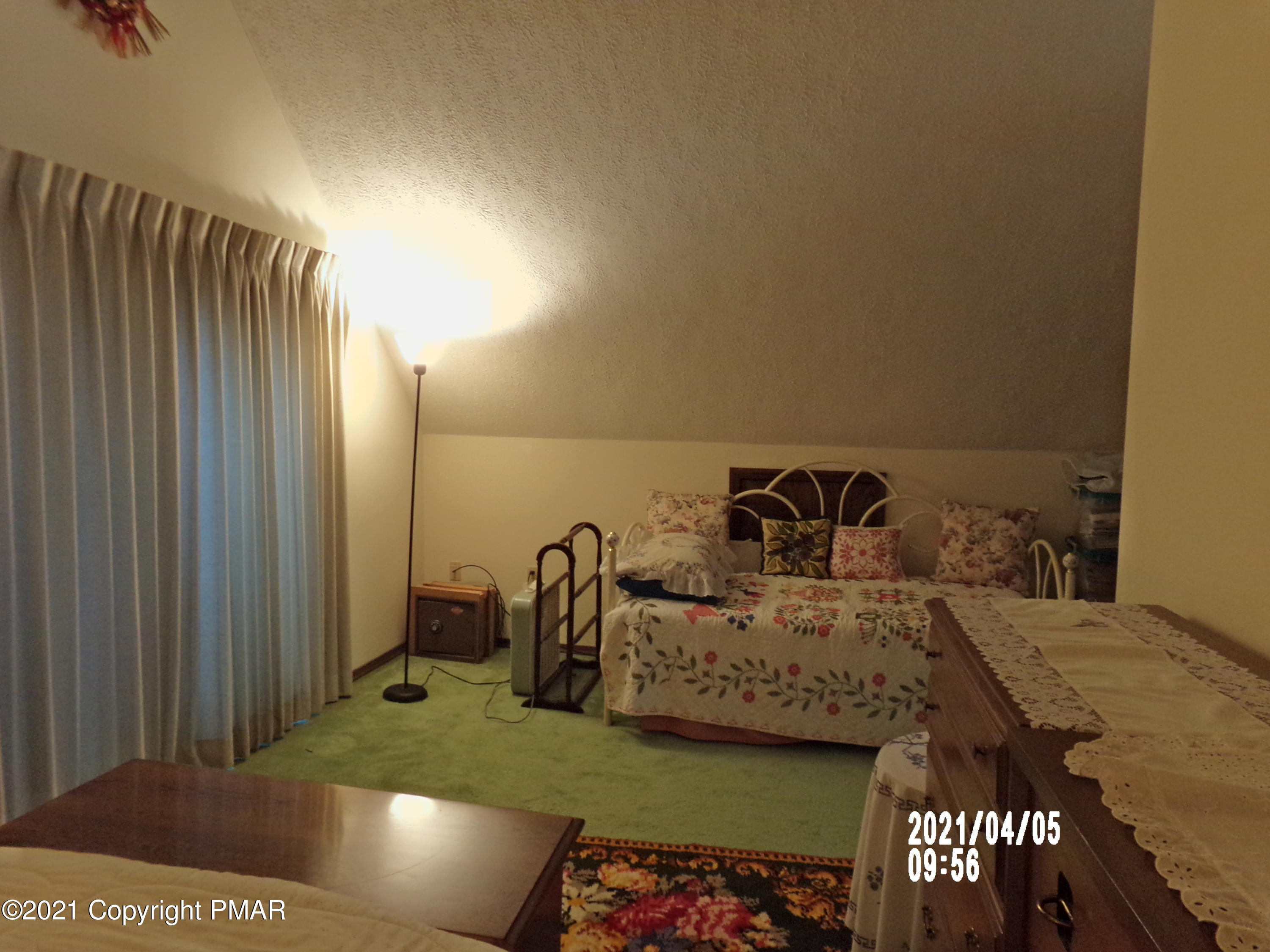 187 King Arthur Road Blakeslee, PA 18610 - Photo 31 of 37 Master Suite 2