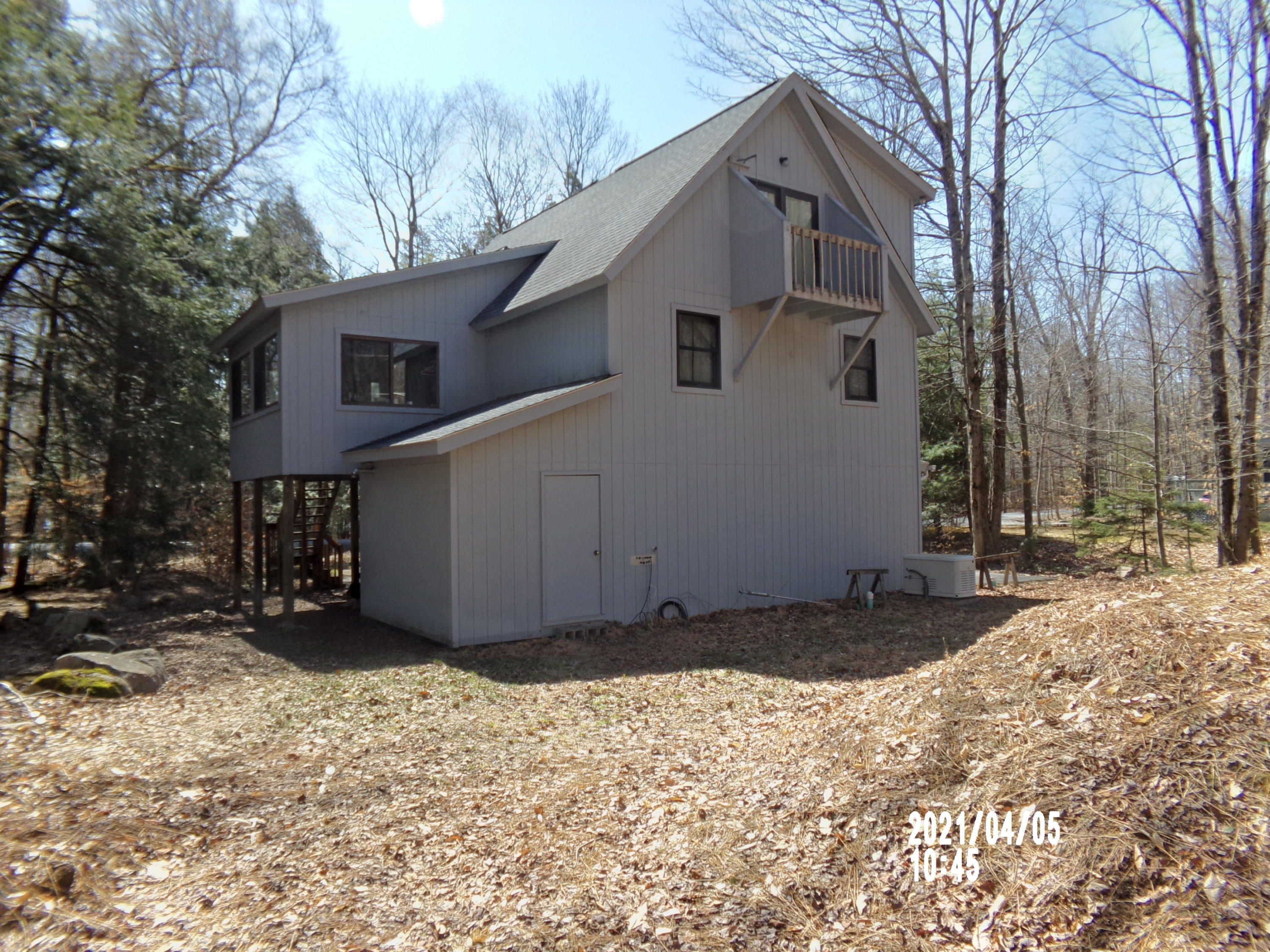 187 King Arthur Road Blakeslee, PA 18610 - Photo 36 of 37 Back View