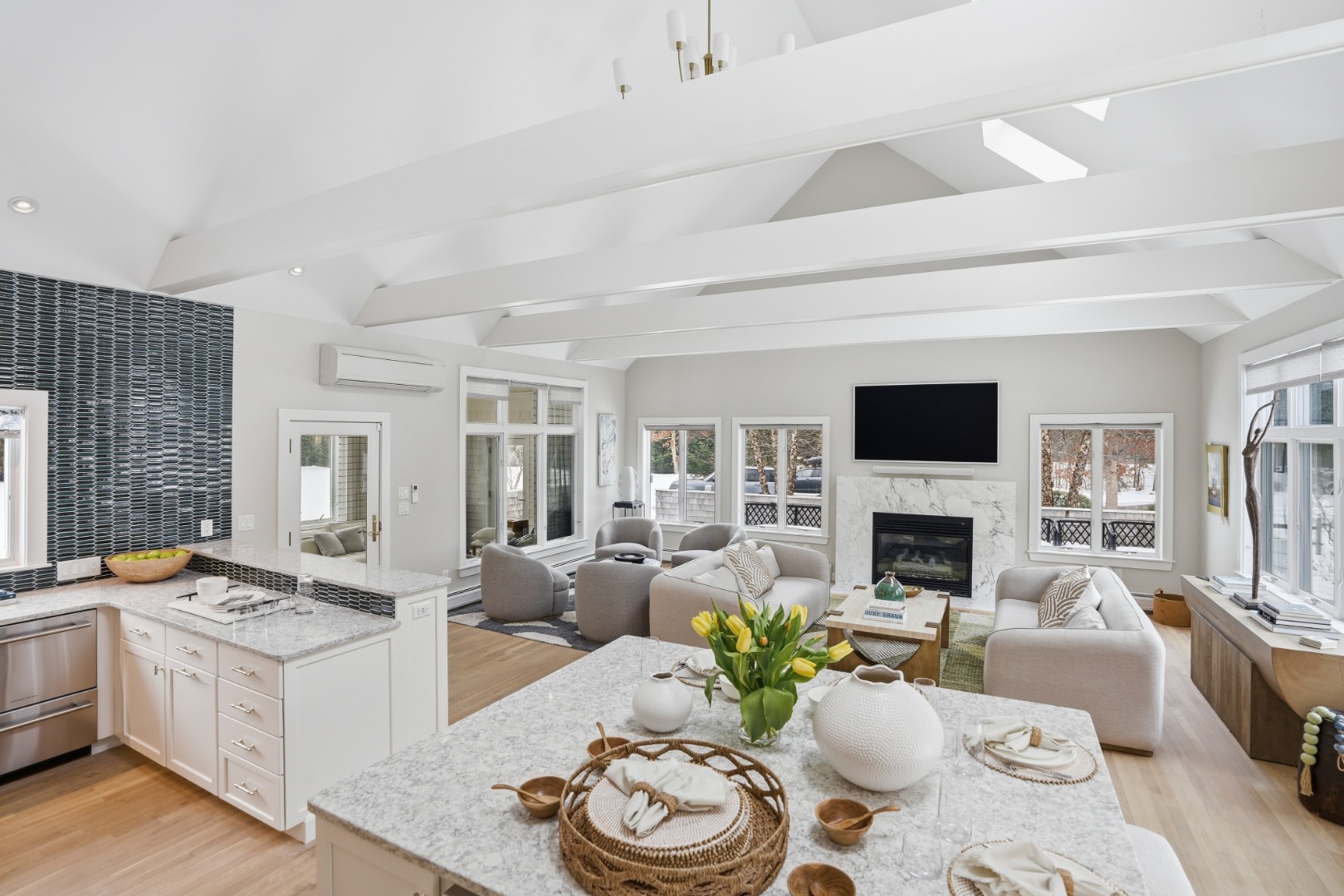 471 West Tisbury Road Edgartown, MA 02539 - Photo 11 of 42
