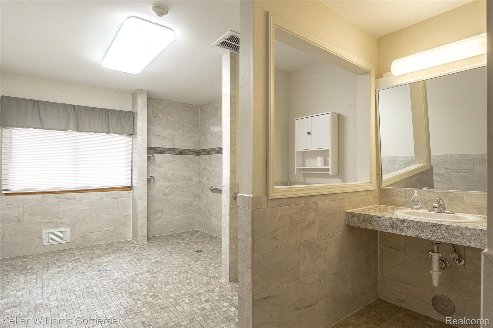 450 Brewer Road Leonard, MI 48367 - Photo 31 of 47 35.jpg