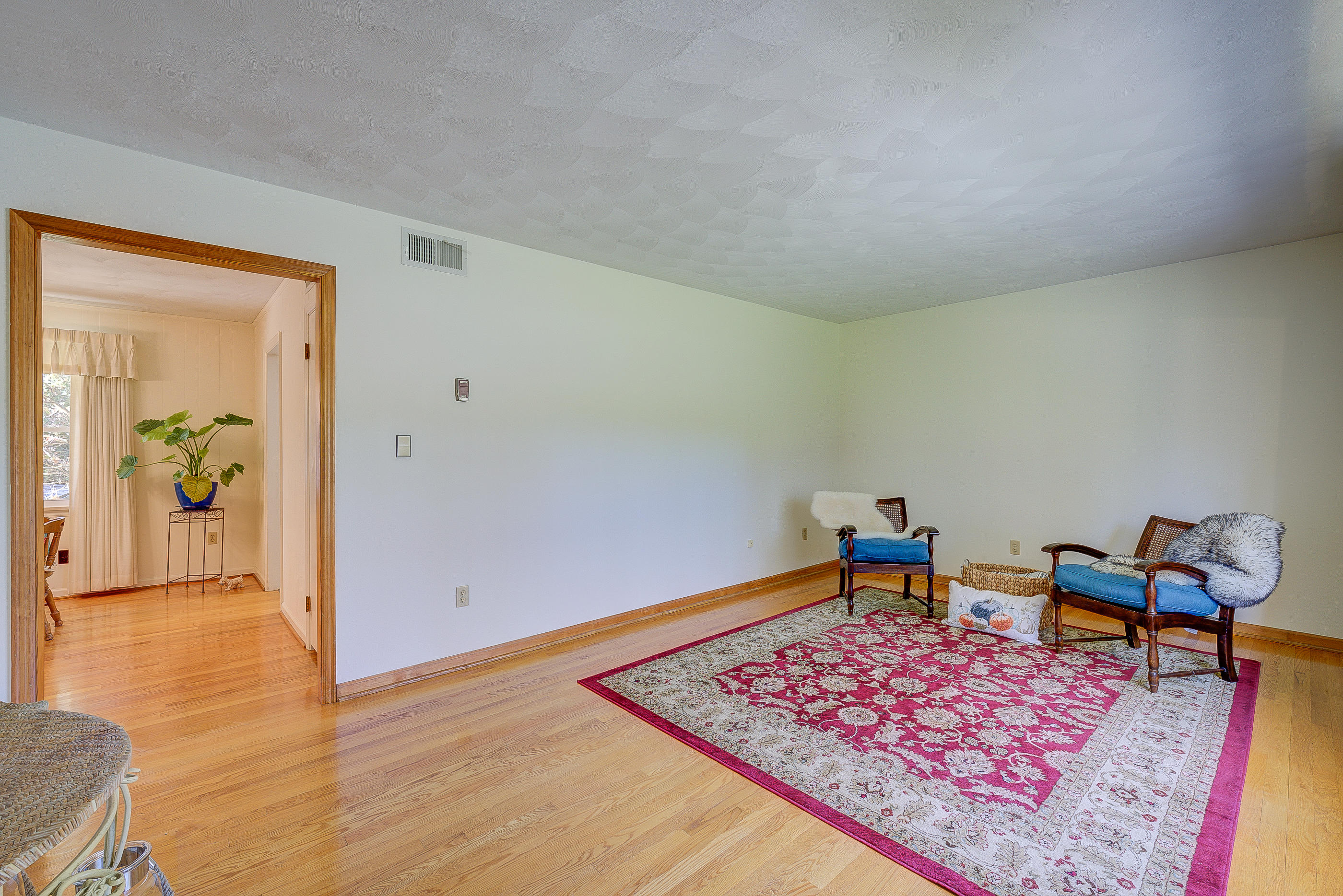 714 Tyler Road Salem, VA 24153 - Photo 12 of 33 111