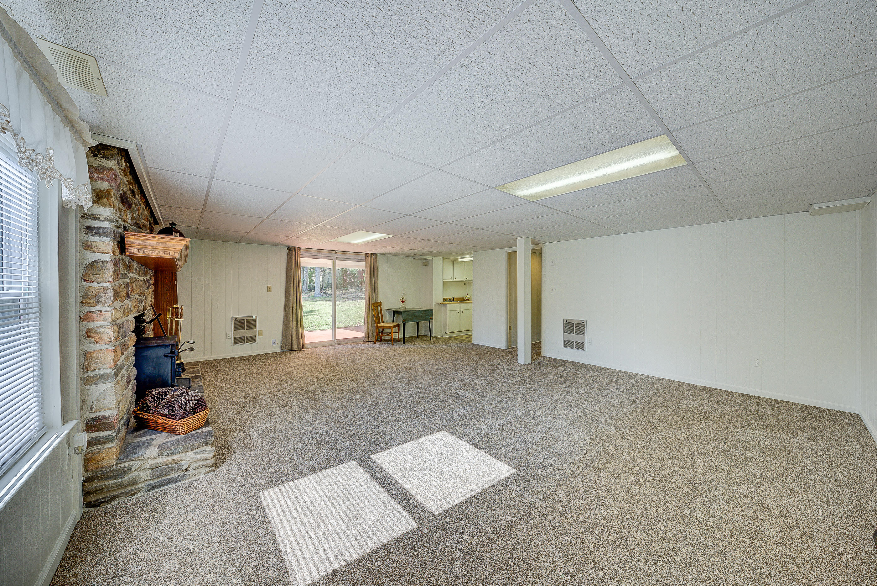 714 Tyler Road Salem, VA 24153 - Photo 21 of 33 143