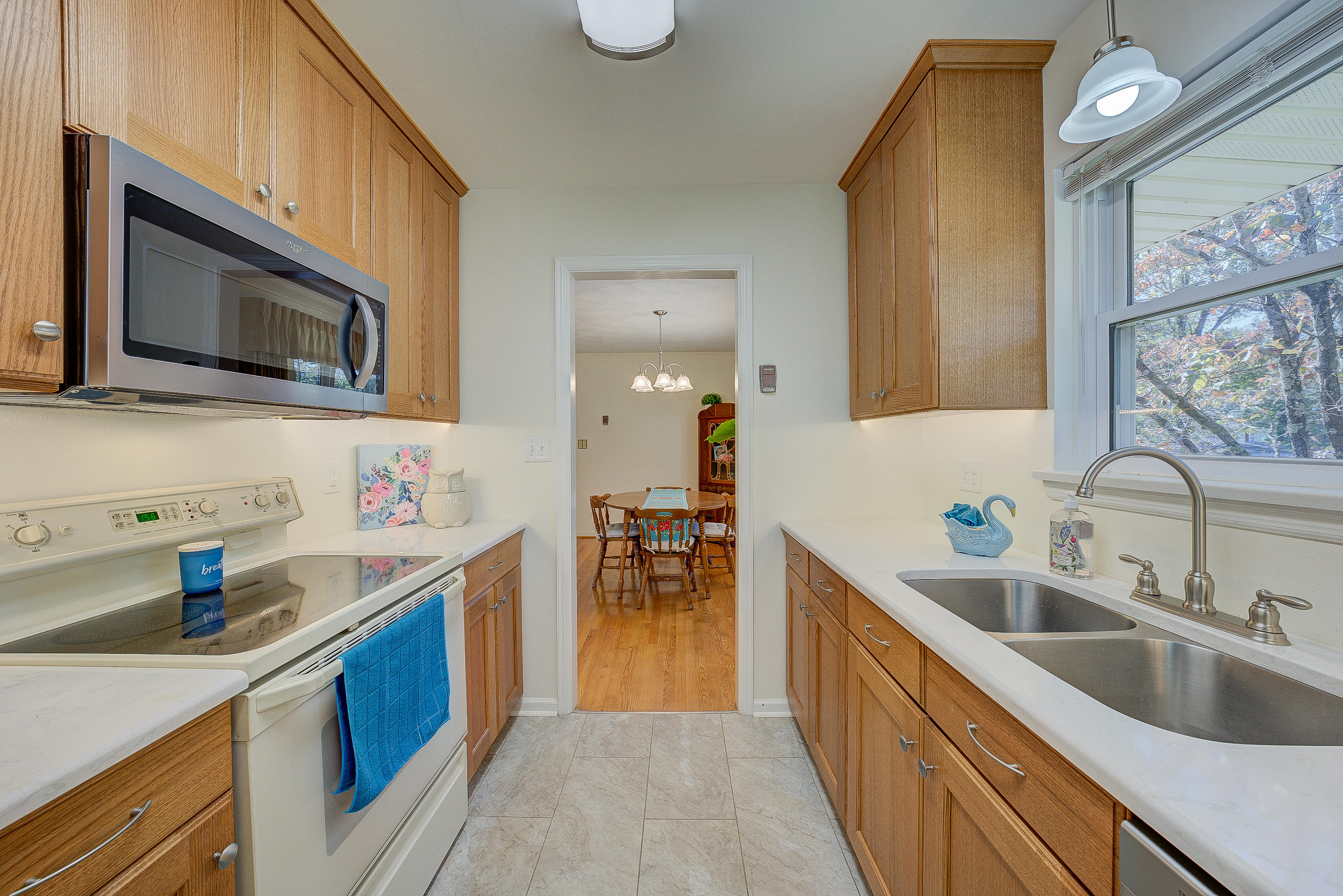 714 Tyler Road Salem, VA 24153 - Photo 7 of 33 149