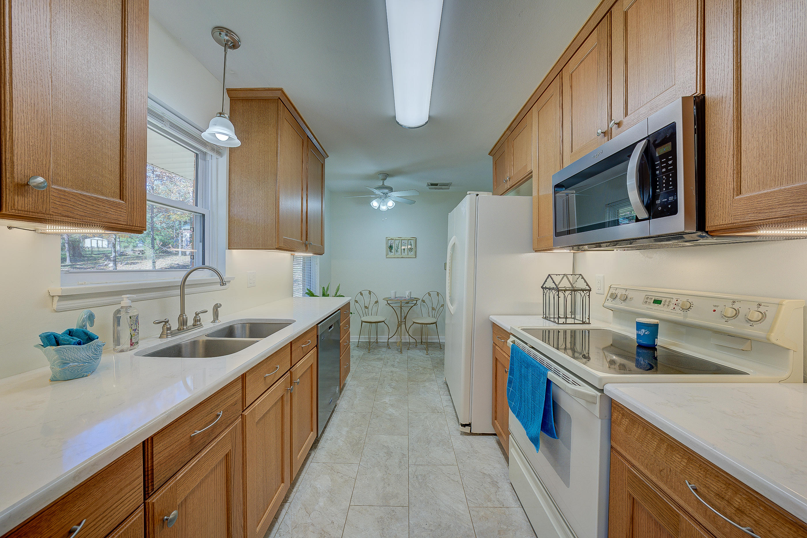 714 Tyler Road Salem, VA 24153 - Photo 8 of 33 152