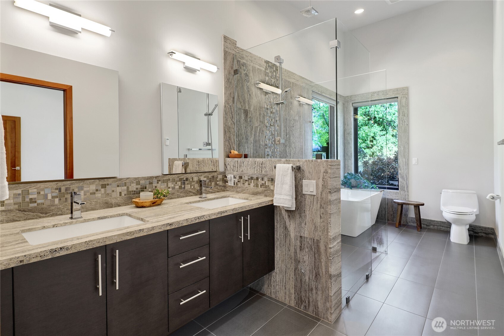 13781 Gibralter Road Anacortes, WA 98221 - Photo 32 of 40 Gallery Image 32