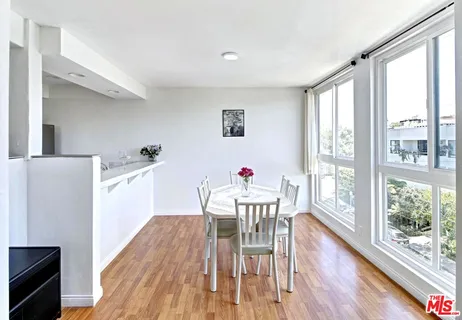 $838,000 | 911 North Kings Road, Unit 310, West Hollywood, CA 90069